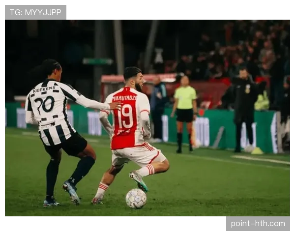 格罗宁根新赛季战术革新:灵活进攻体系助力球队竞争力跃升 格罗宁根新赛季战术革新:灵活进攻体系助力球队竞争力跃升