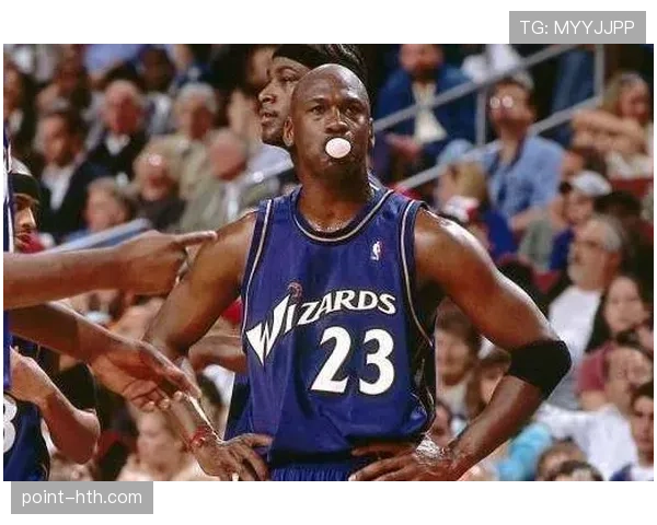 罗杰斯战术体系解析：高位压迫与控球推进的融合